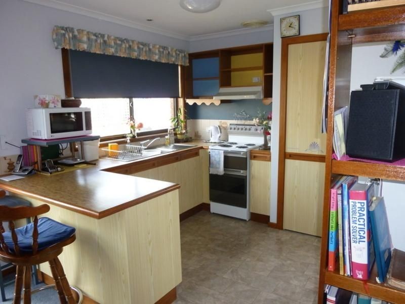 2/1 Baxter Court, Moe VIC 3825