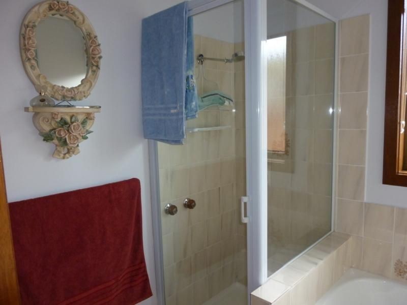 2/1 Baxter Court, Moe VIC 3825