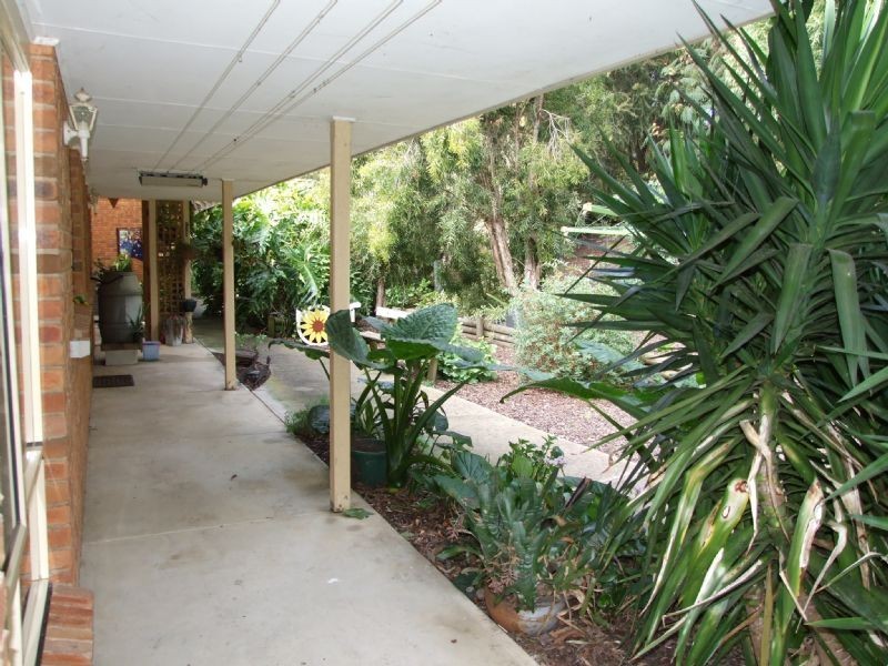 52 Melaleuca Drive, Trafalgar East VIC 3824