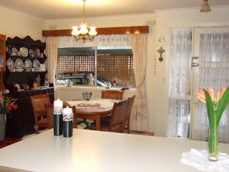 28 Gladstone Street, Moe VIC 3825