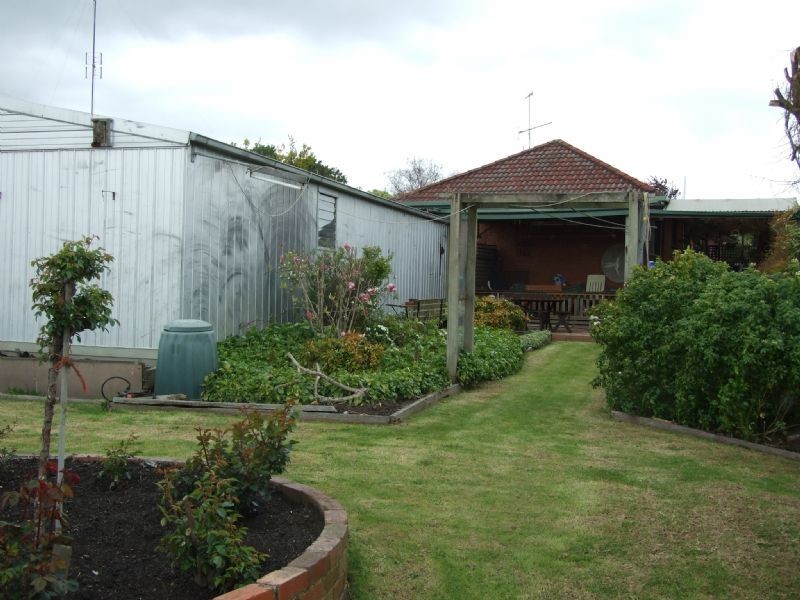 28 Gladstone Street, Moe VIC 3825