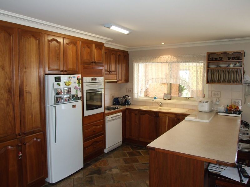 52 Melaleuca Drive, TRAFALGAR EAST, Moe VIC 3825