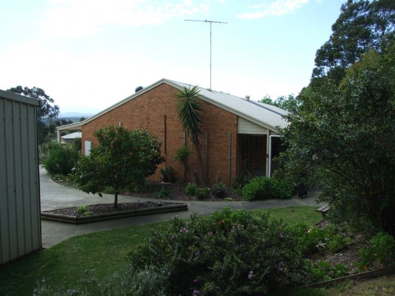 52 Melaleuca Drive, TRAFALGAR EAST, Moe VIC 3825