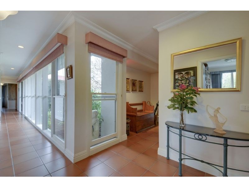 70 Simon Court, Moe South VIC 3825