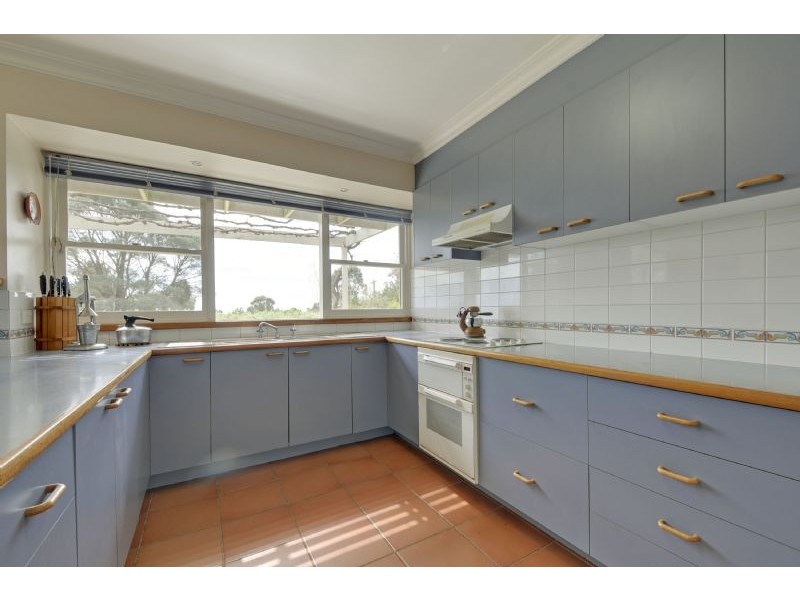 70 Simon Court, Moe South VIC 3825