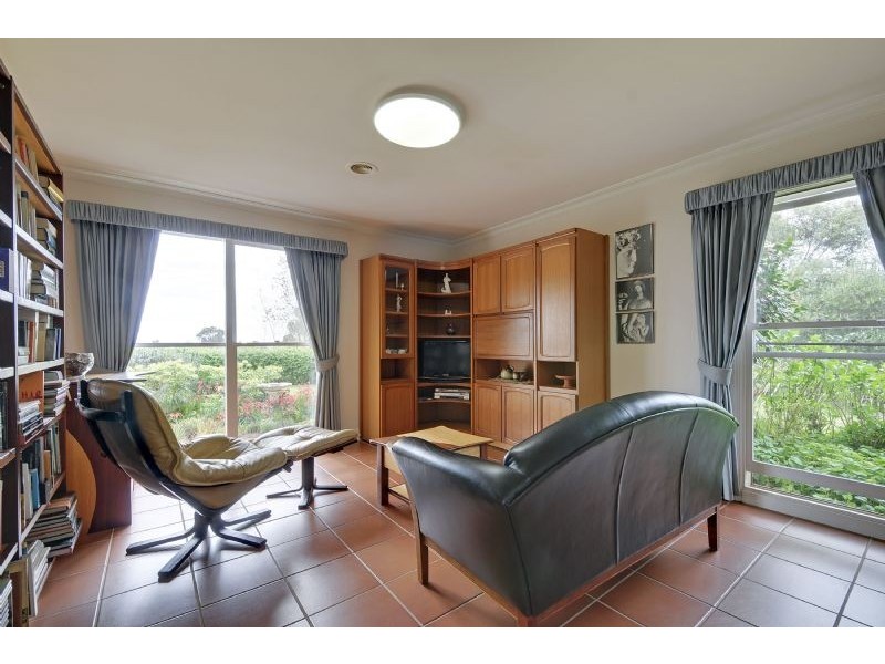 70 Simon Court, Moe South VIC 3825