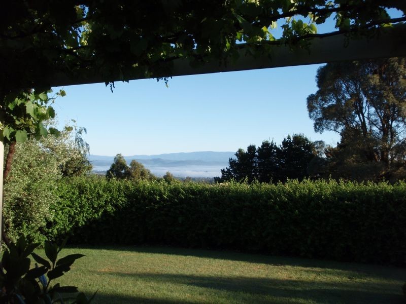 70 Simon Court, Moe South VIC 3825