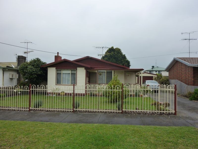 16 Mirboo Street, Newborough VIC 3825