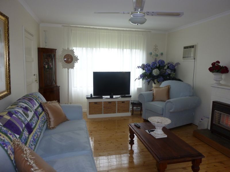 16 Mirboo Street, Newborough VIC 3825