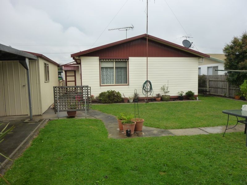 16 Mirboo Street, Newborough VIC 3825