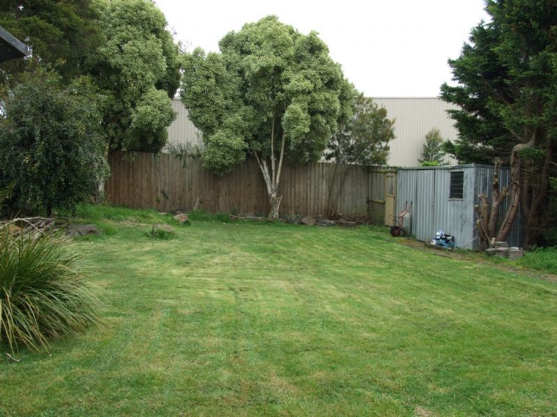 10 Moffat Street, Moe VIC 3825