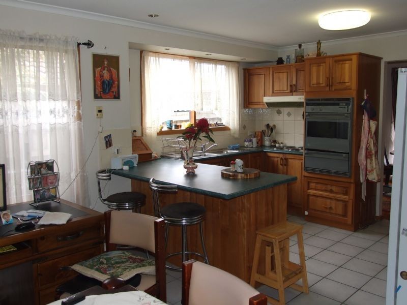 10 Moffat Street, Moe VIC 3825