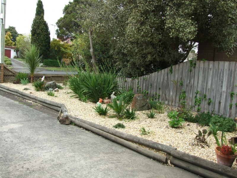 10 Moffat Street, Moe VIC 3825