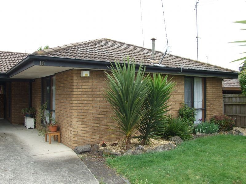 10 Moffat Street, Moe VIC 3825