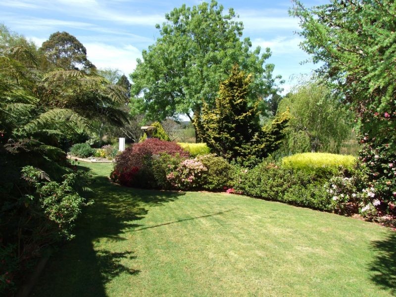 8 St Gwinear Court, Rawson VIC 3825