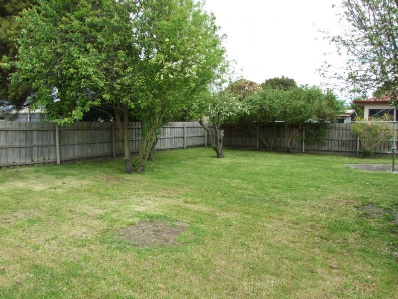 3 Castle Street, Moe VIC 3825