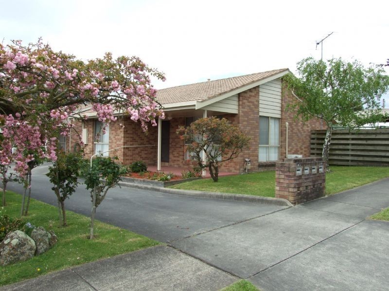 1B/2 Mena Street, Moe VIC 3825