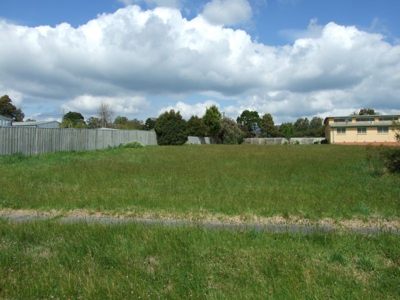 27 & 29 & 31 Victoria Street, Moe VIC 3825