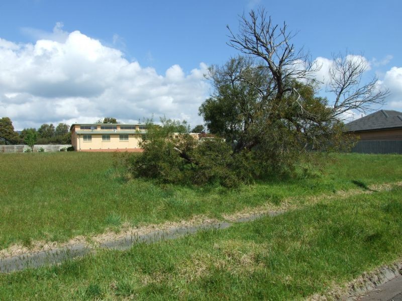 27 & 29 & 31 Victoria Street, Moe VIC 3825