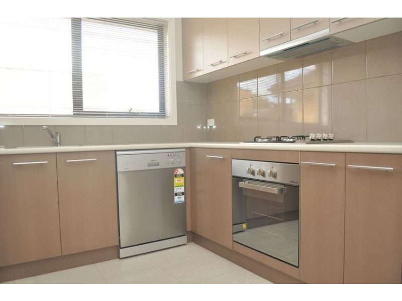 1/64 Service Road, Moe VIC 3825