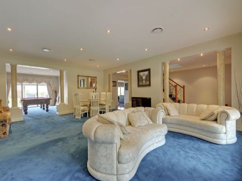 30 Thompsons Road, Newborough VIC 3825