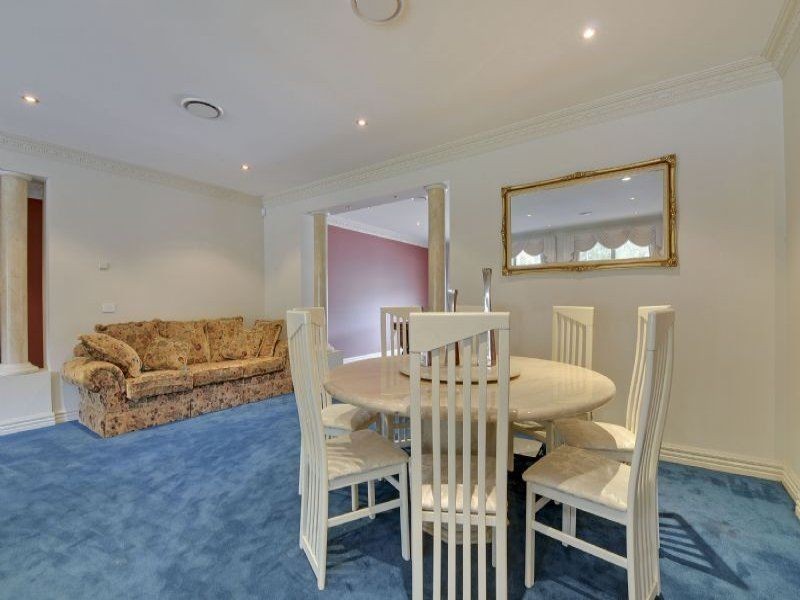 30 Thompsons Road, Newborough VIC 3825