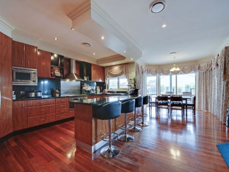 30 Thompsons Road, Newborough VIC 3825