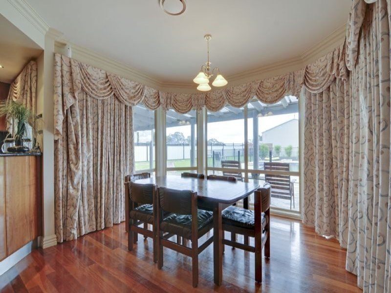 30 Thompsons Road, Newborough VIC 3825