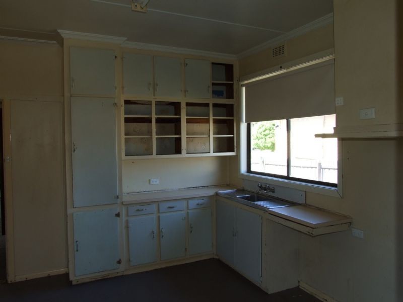 19 Victoria Street, Moe VIC 3825