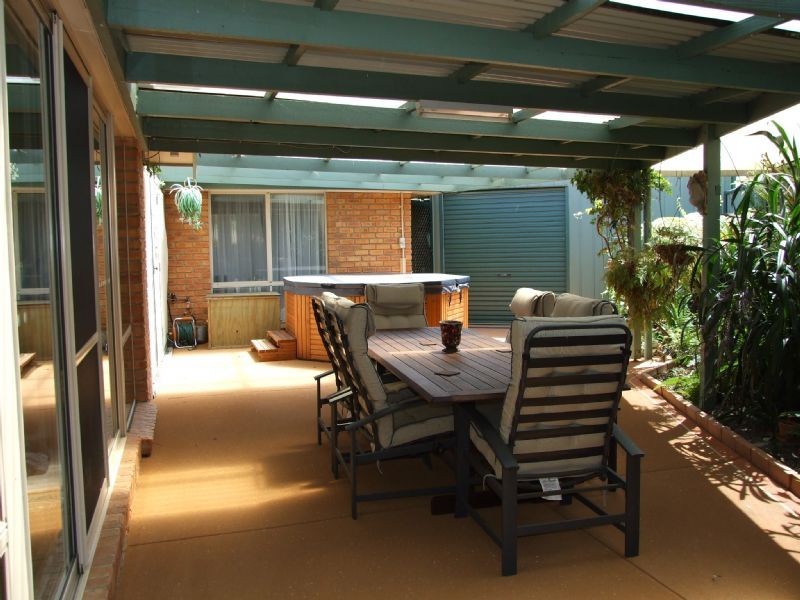 4 Amaroo Way, Newborough VIC 3825