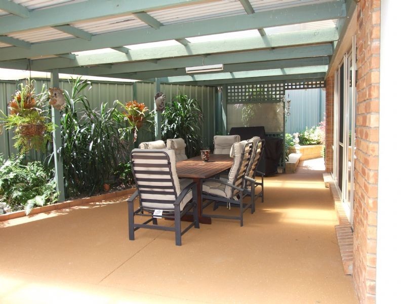 4 Amaroo Way, Newborough VIC 3825