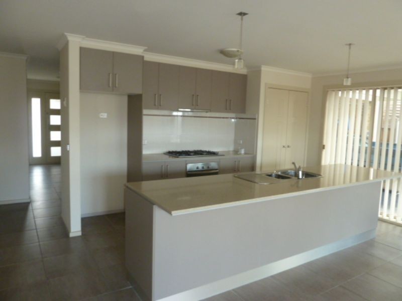 Unit 8/35-37 Monash Road, Newborough VIC 3825