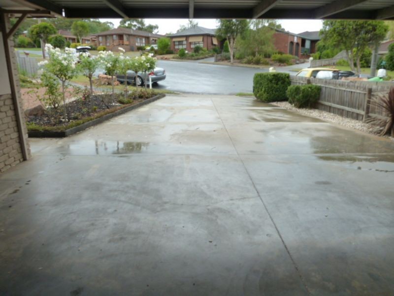 7 Leonis Court, Moe VIC 3825