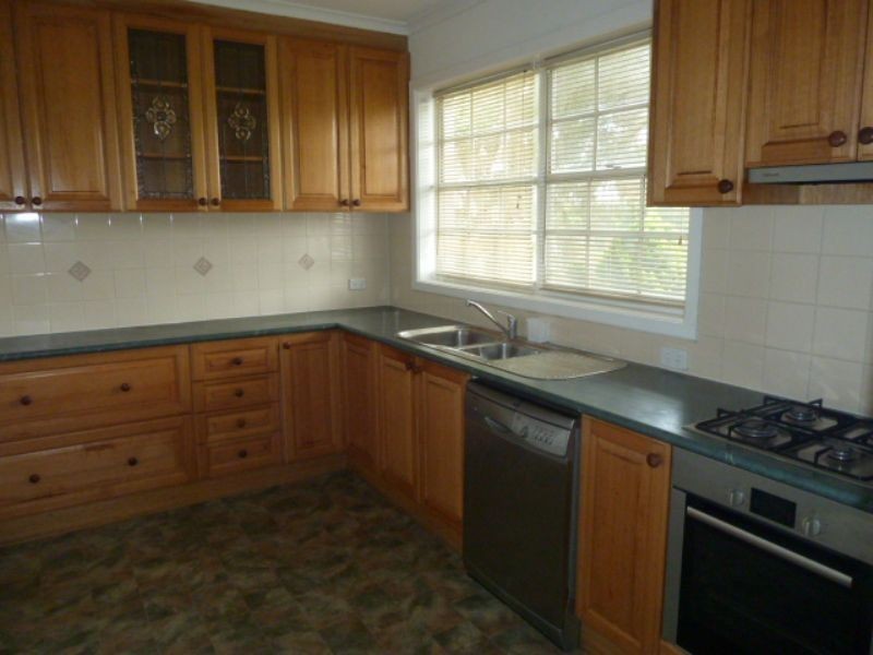 30  Smallburn Avenue, Newborough VIC 3825