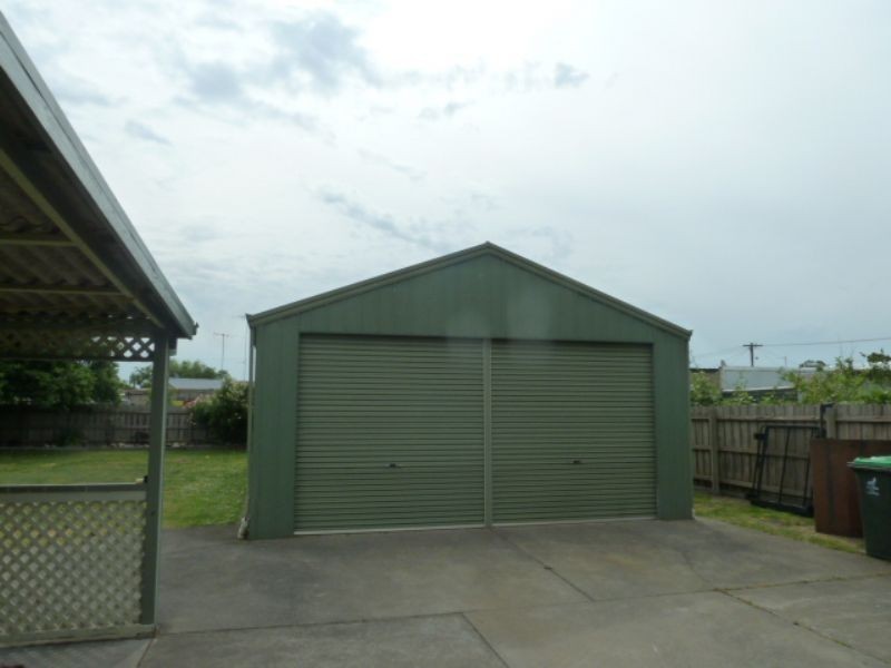 7 Malnhan Crescent, Newborough VIC 3825