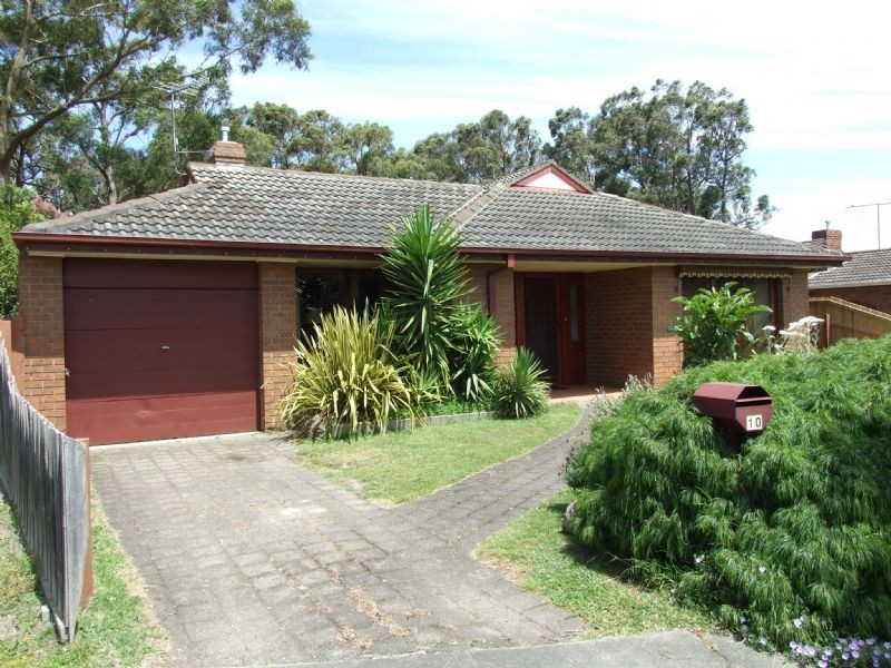 10 Crowe Court, Newborough VIC 3825