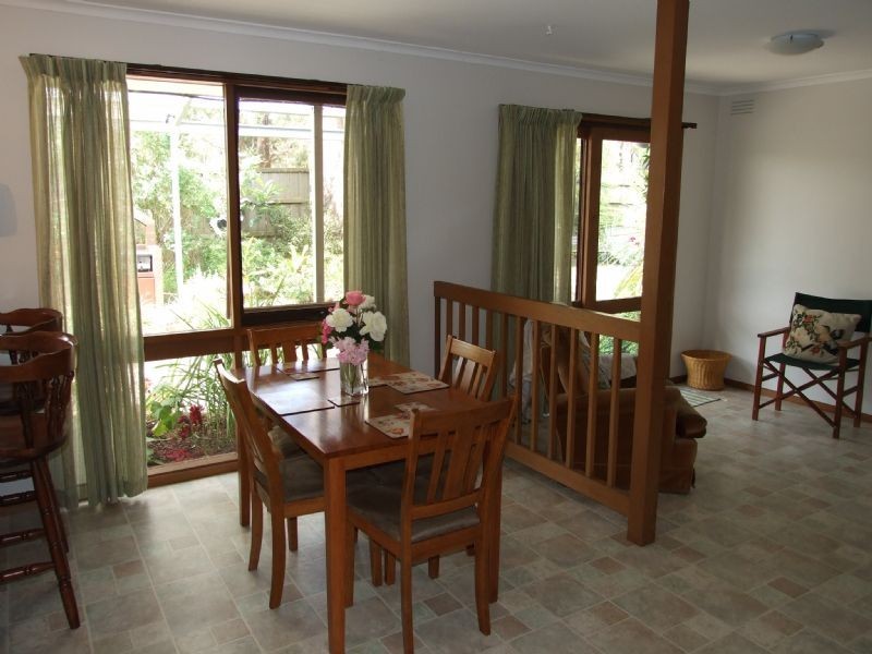 10 Crowe Court, Newborough VIC 3825