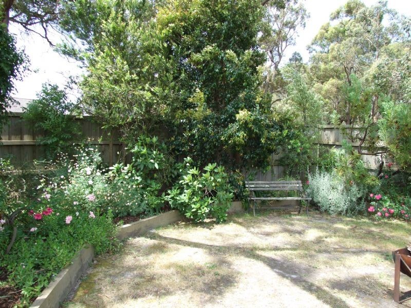 10 Crowe Court, Newborough VIC 3825