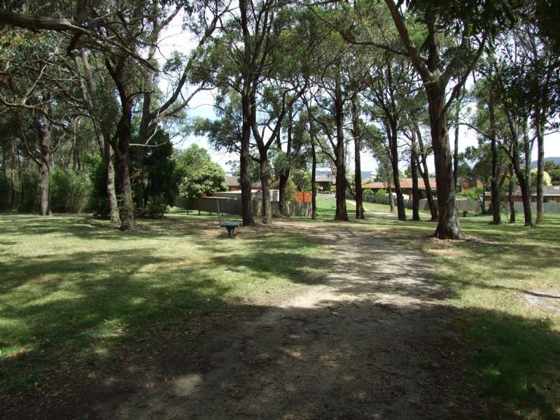 10 Crowe Court, Newborough VIC 3825