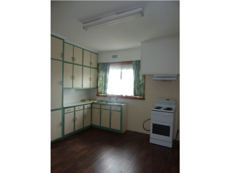 23 Lincoln Street, Moe VIC 3825