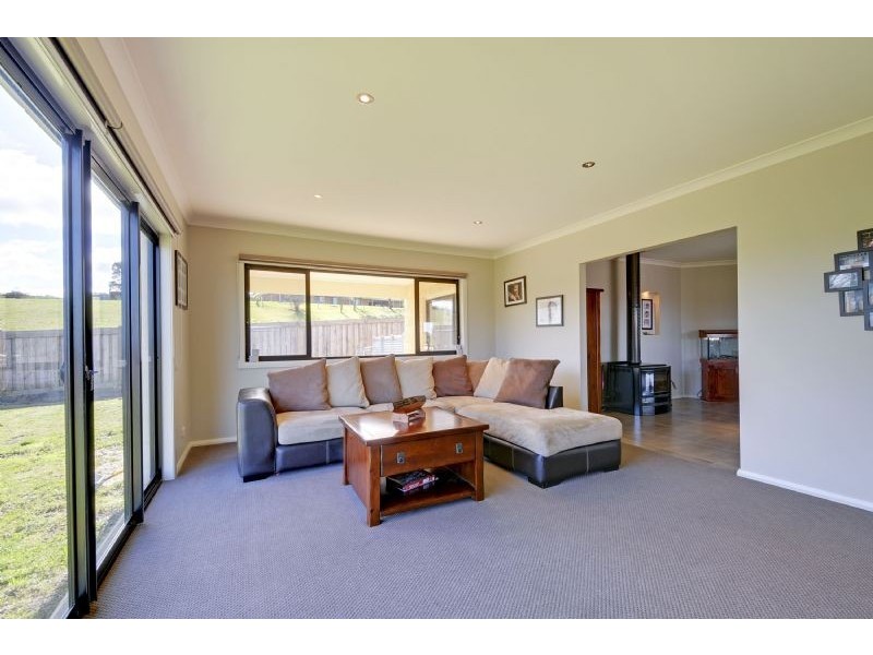 15 Hollander Drive, Yallourn North VIC 3825