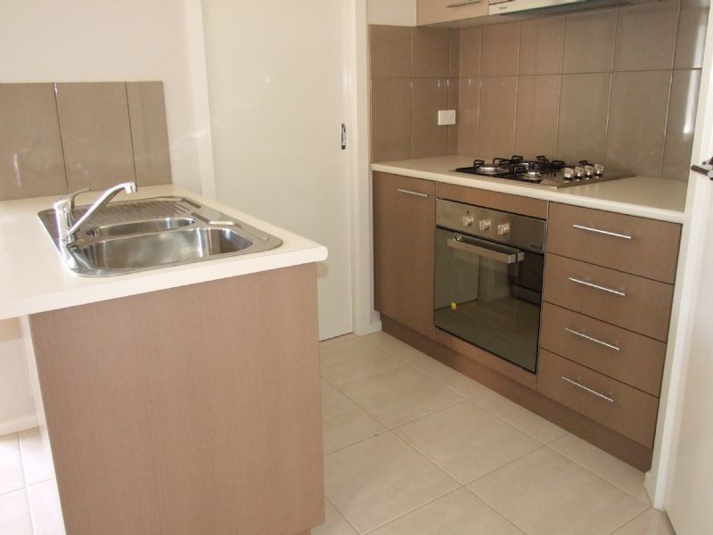 2/64 Service Road, Moe VIC 3825