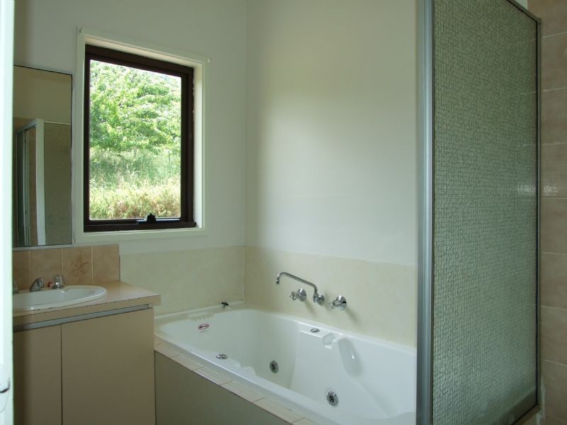 96 School Road, Erica VIC 3825