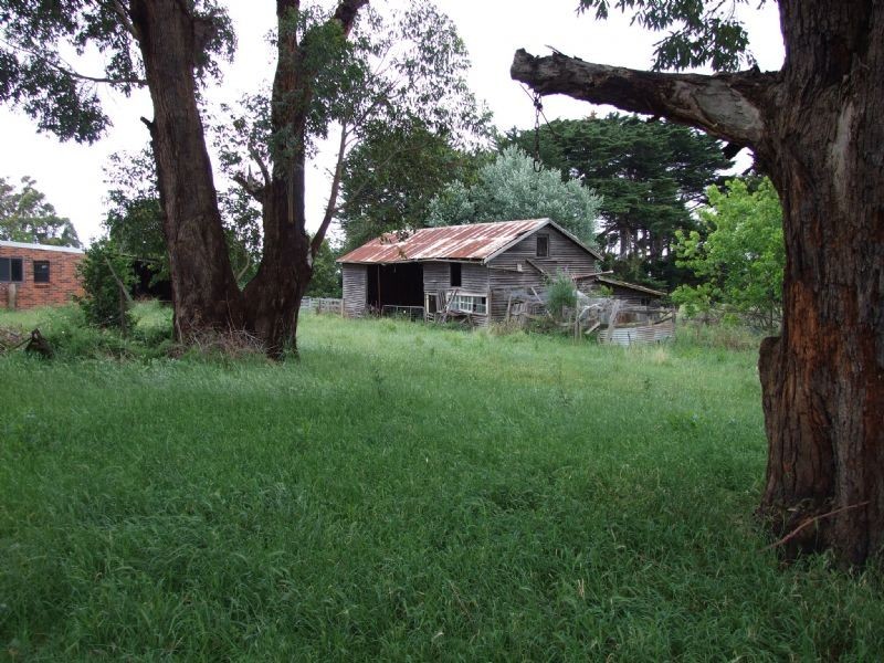 114 School Road, Erica VIC 3825