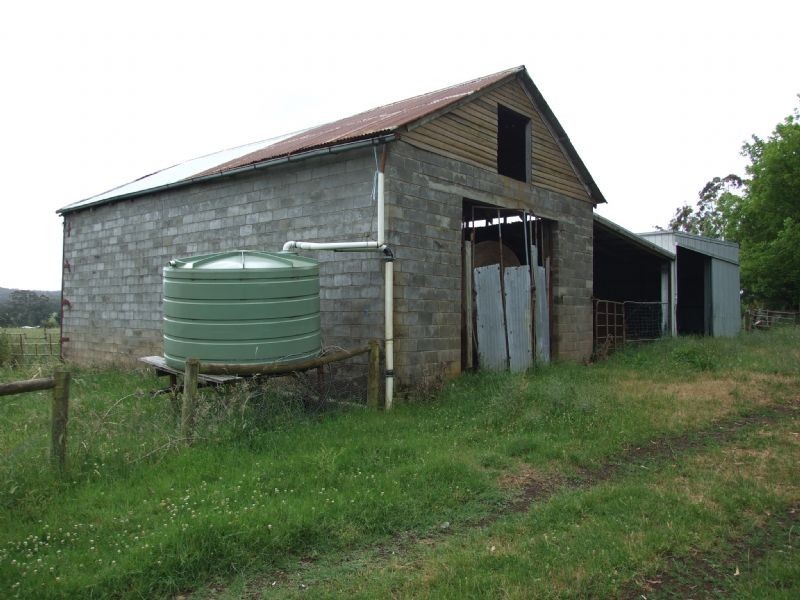 114 School Road, Erica VIC 3825