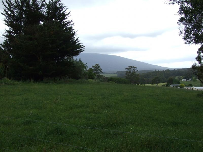 114 School Road, Erica VIC 3825