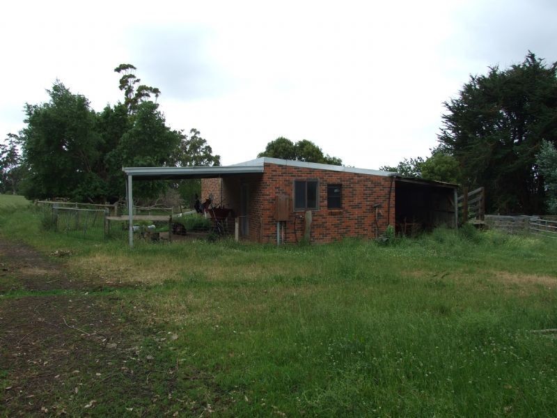 114 School Road, Erica VIC 3825