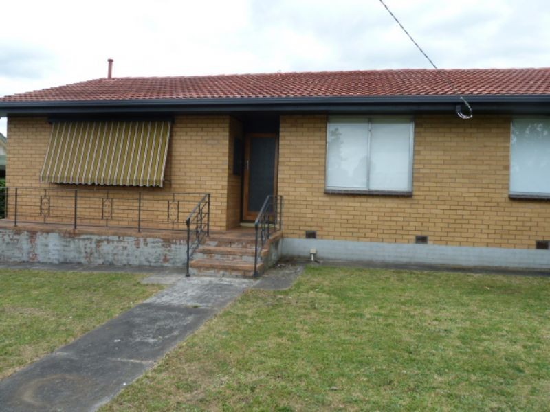 4 Tyers Street, Newborough VIC 3825