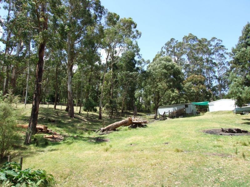 215 Quarry Road, Yallourn North VIC 3825