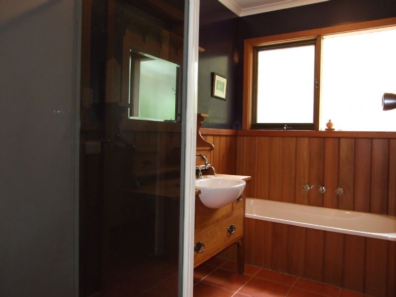 215 Quarry Road, Yallourn North VIC 3825